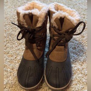 Women’s Bearpaw Snow Boots